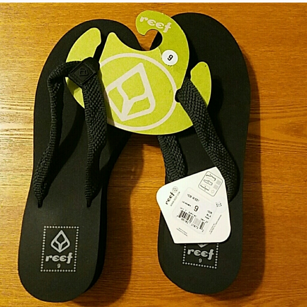 Reef NWT Womens Missy Black Wedge Thong. Size 9